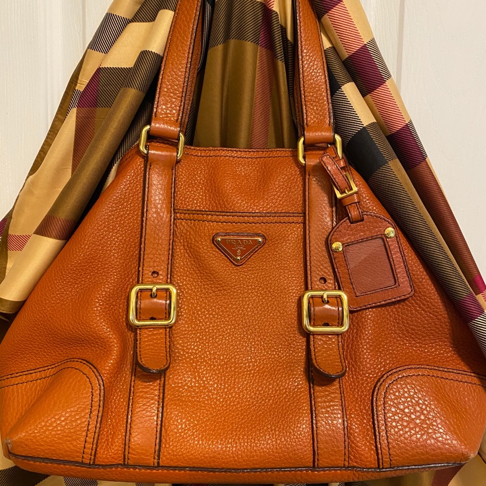 🧡AUTHENTIC VINTAGE Prada Leather Diano Tote - Picture 2 of 10